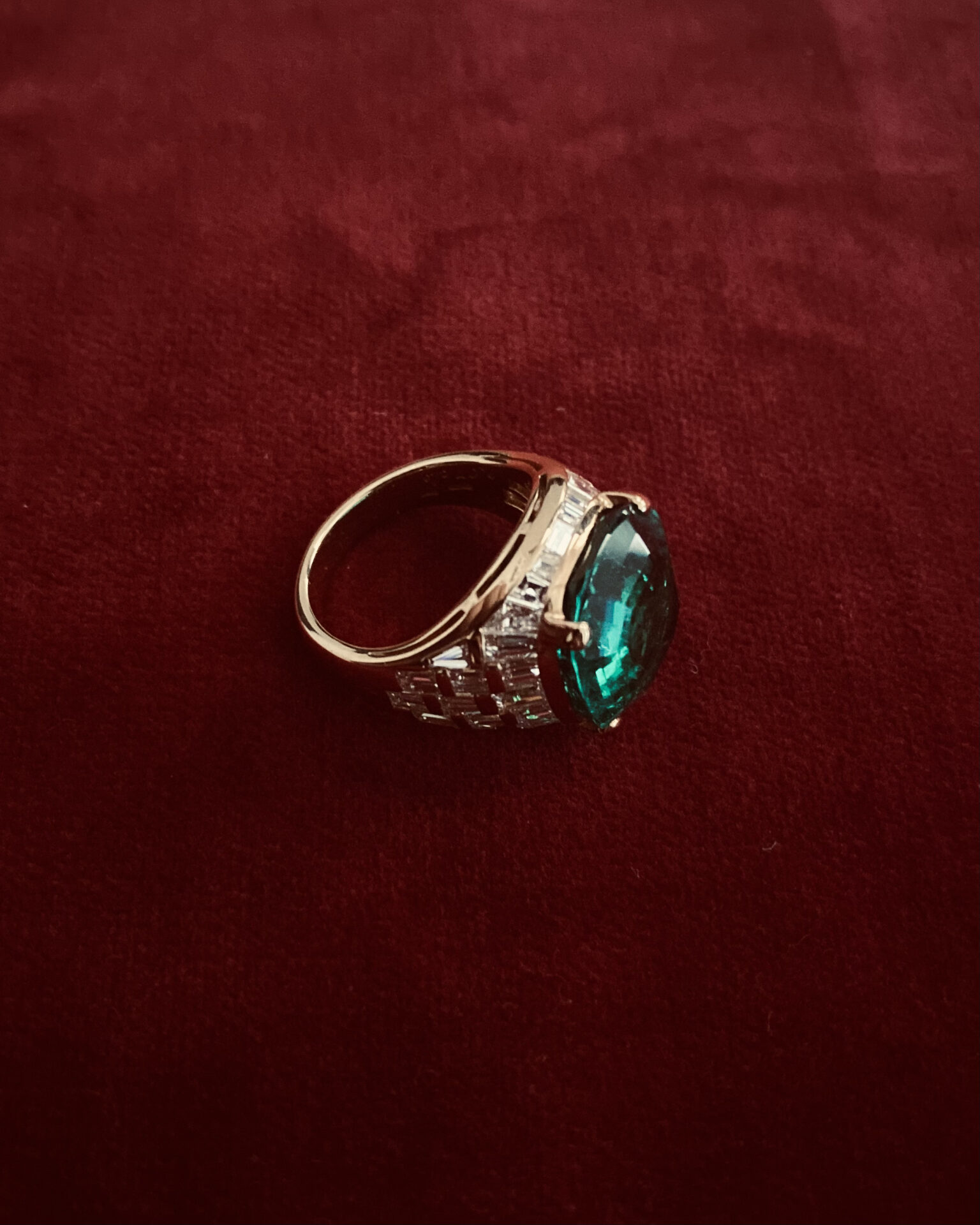 BVLGARI Ring Emerald/ diamond / 18k gold
