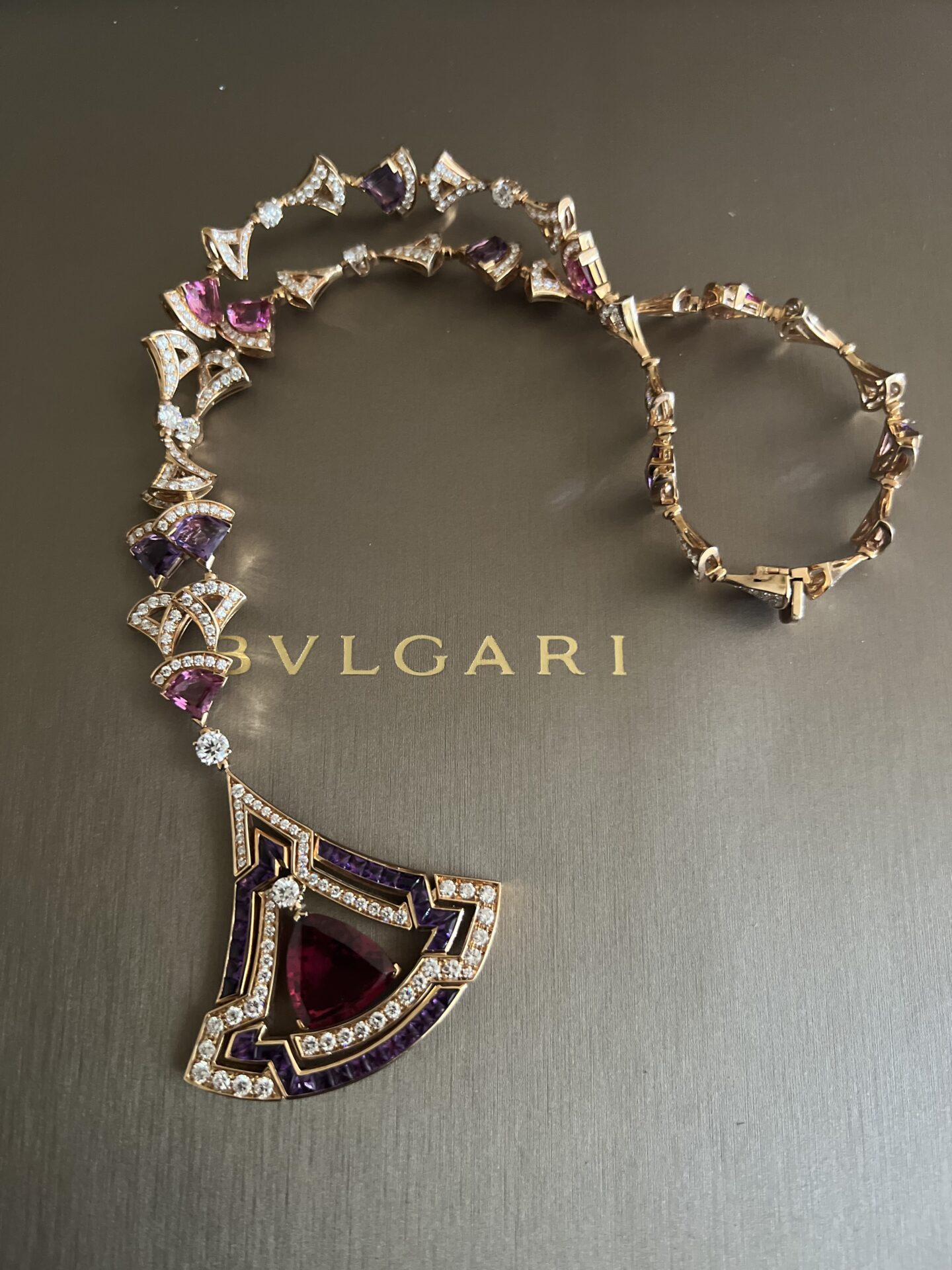 BVLGARI Necklace 18K gold/ diamond/ rubellite/pink tourmaline/ amethyst