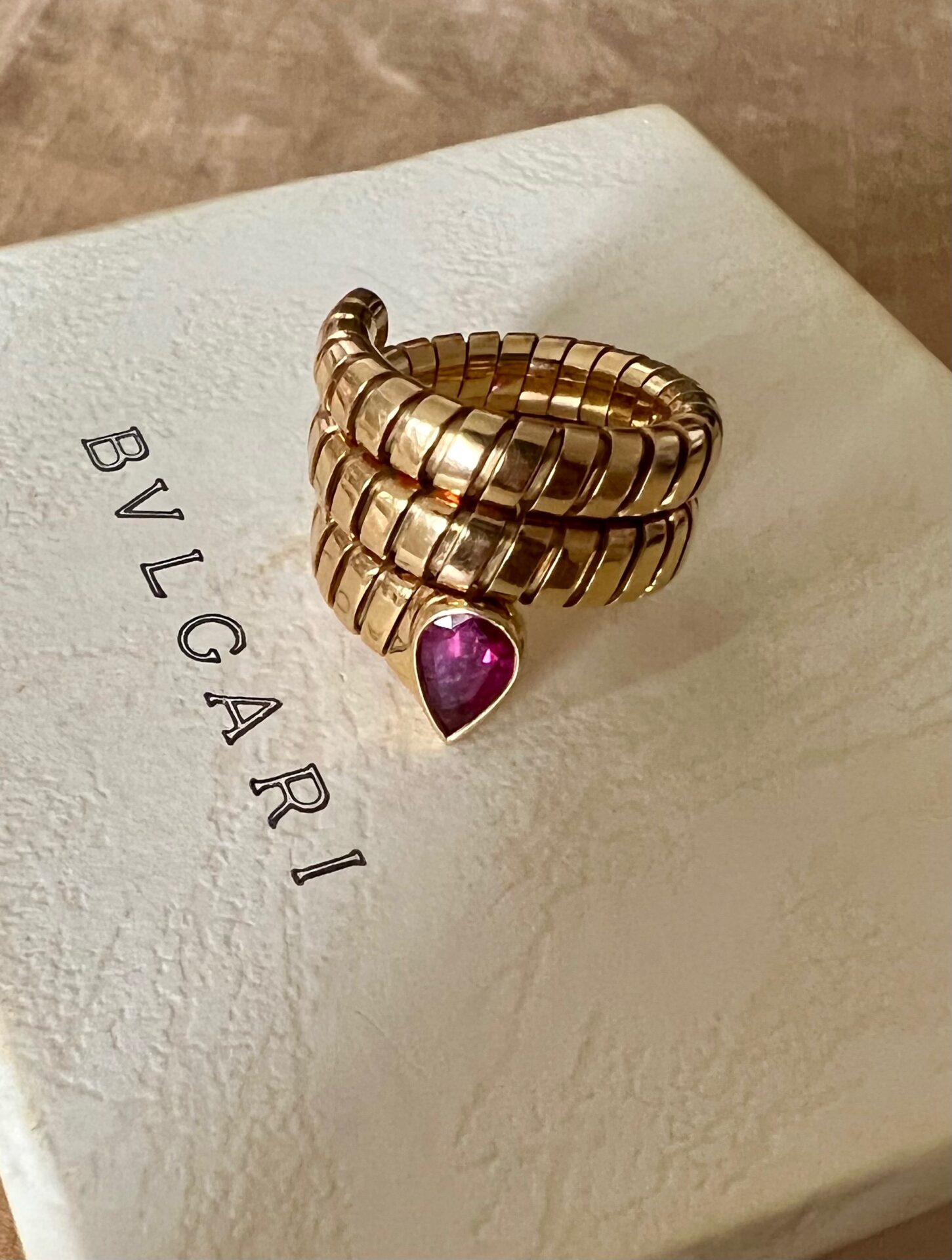 BVLGARI Bracelet  18K gold/ ruby